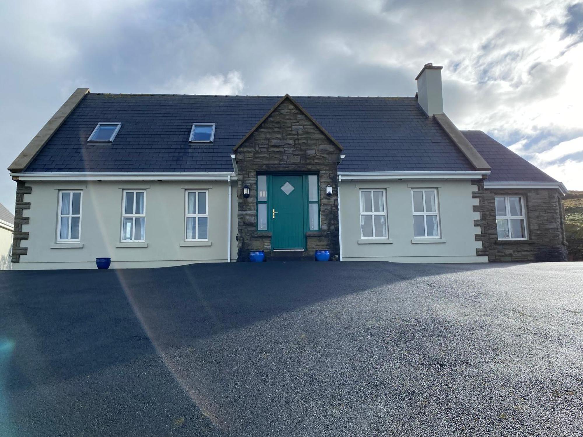 The Cliffs Of Moher House, דולין מראה חיצוני תמונה
